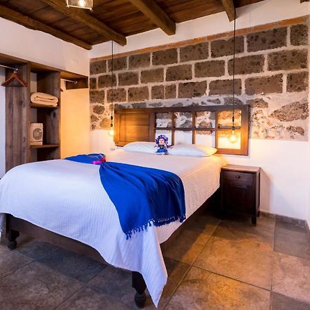 סאן מיגל דה אלנדה Hotel Petra מראה חיצוני תמונה
