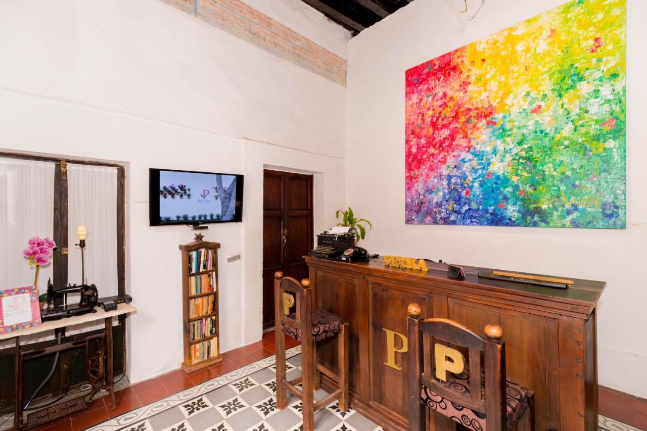 סאן מיגל דה אלנדה Hotel Petra מראה חיצוני תמונה